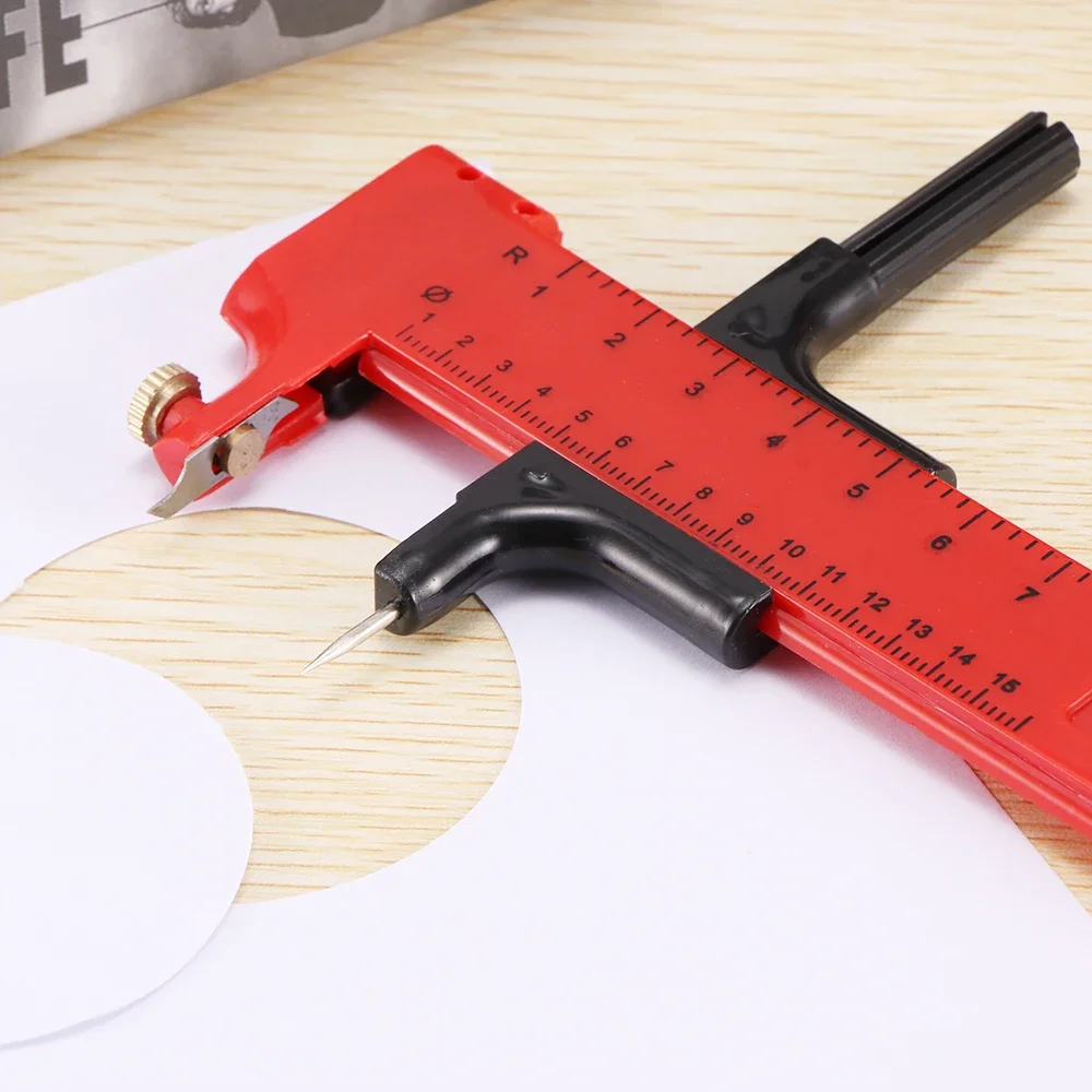 Boussole rotative coupe-cercle - Art Craft Cardboard avis et prix